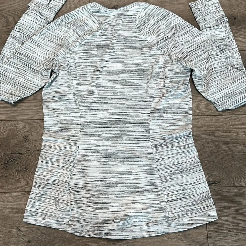 Lululemon‎ Runderful Long Sleeve Space Dye Camo White Silver Spoon Top Size 10